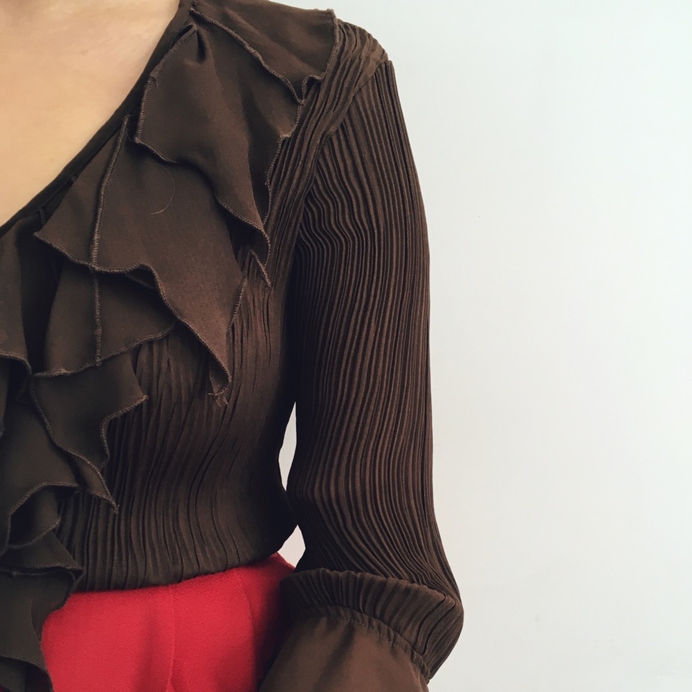 Chocolate Ruffled Blouse - Picture 4 of 4